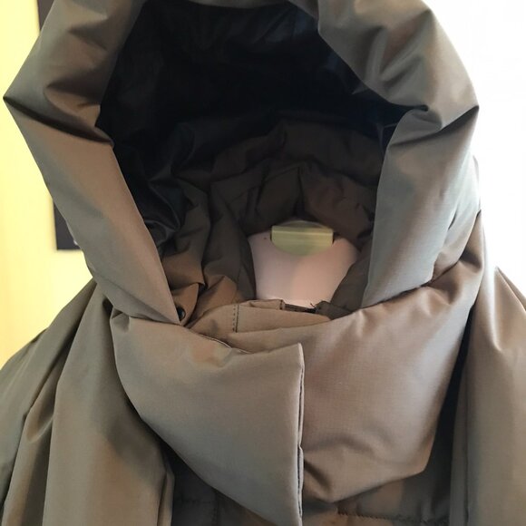 Wuxly EKO Vegan Puffer Army Green Jacket Size Medium M NWOT - Picture 4 of 10